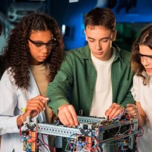 HNC in Electrical & Electronic Engineering Course Thumbnail